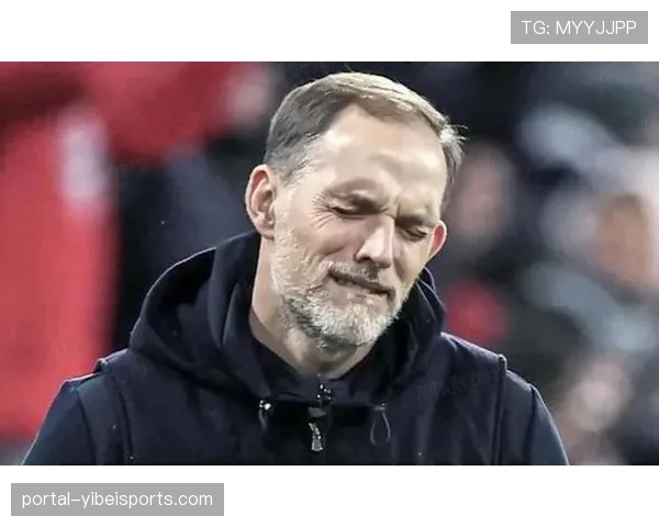 战术板：图赫尔如何用五后卫阵型限制住姆巴佩的内切。